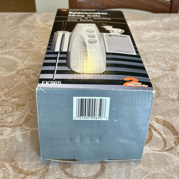 Vintage New 1989 Black & Decker EK965 Spacemaker 9” Electric Slicing Knife White - Picture 6 of 8